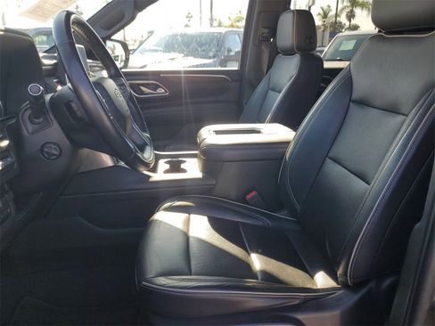 Used 2021 Chevrolet Tahoe Premier w/ Premium Package image 20