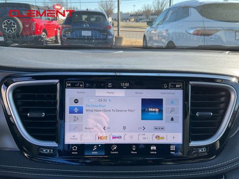 New 2026 Chrysler Pacifica Select image 11