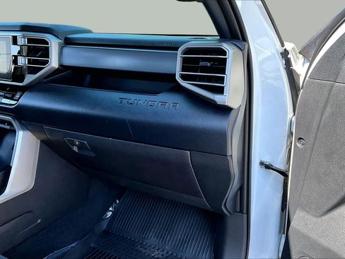Certified 2025 Toyota Tundra SR5 AWD/4WD image 18