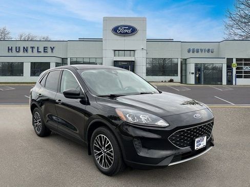 Used 2021 Ford Escape SE w/ Cold Weather Package image 4