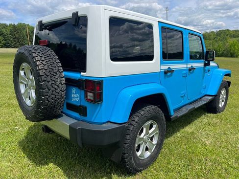 Used 2017 Jeep Wrangler Unlimited Sahara w/ Quick Order Package 24E Chief AWD/4WD image 3