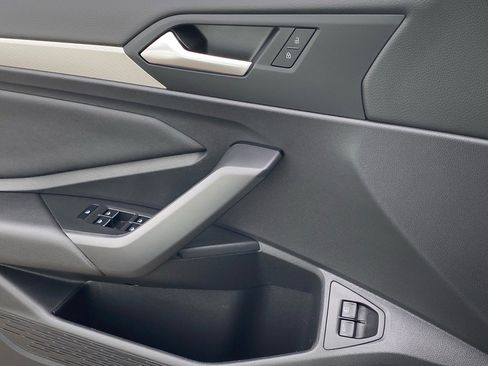 Used 2021 Volkswagen Jetta S image 17