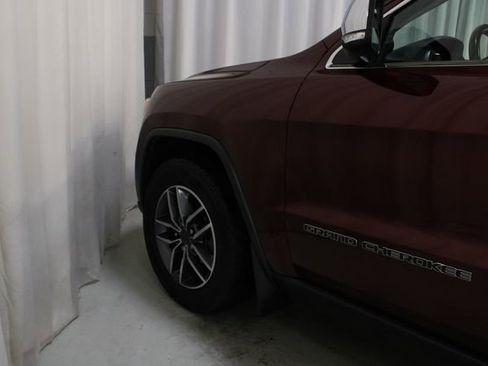 Used 2020 Jeep Grand Cherokee Limited AWD/4WD image 30