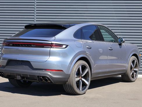 New 2026 Porsche Cayenne image 9