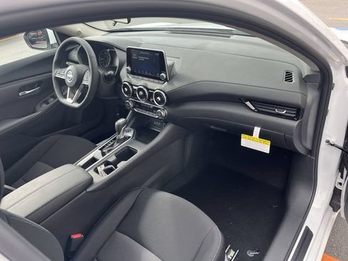 Used 2025 Nissan Sentra SV w/ All-Weather Package FWD image 7