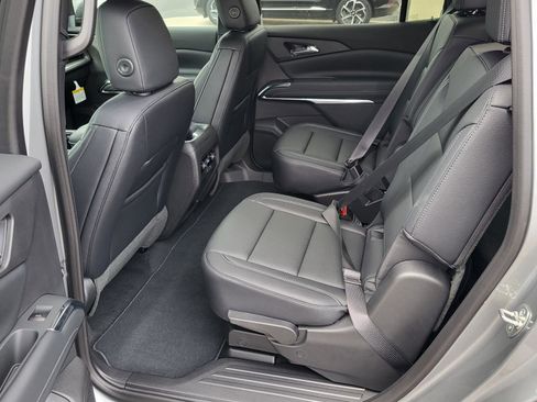 New 2026 Chevrolet Traverse LT image 13