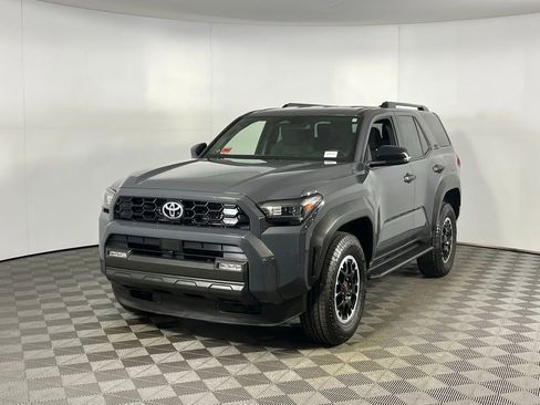 Used 2025 Toyota 4Runner TRD Off-Road image 11