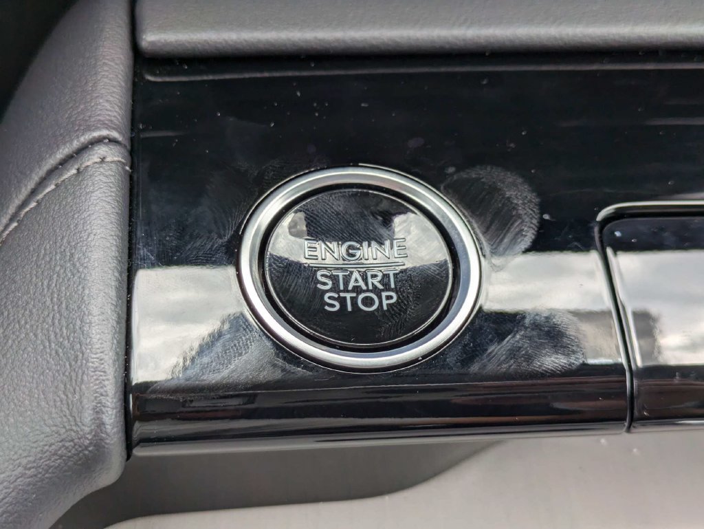 New 2027 Lincoln Navigator Premiere RWD image 31