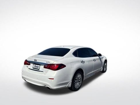 Used 2015 INFINITI Q70 L 3.7 AWD/4WD image 4