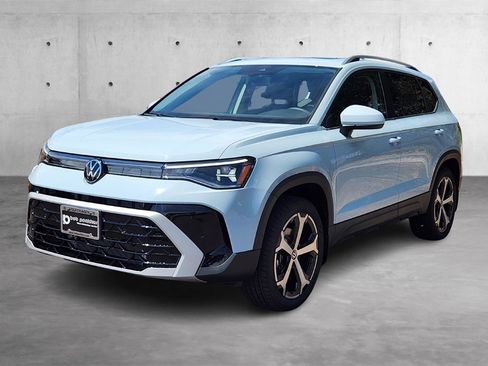 New 2025 Volkswagen Taos SEL image 23