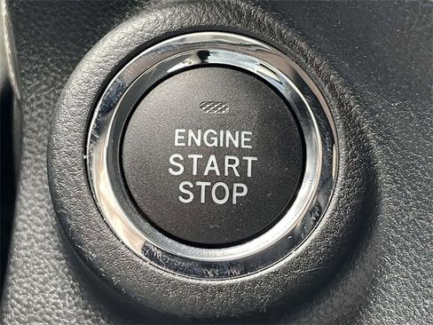 Used 2023 Subaru Forester Premium image 35