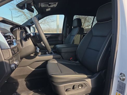 New 2026 GMC Yukon Elevation image 10