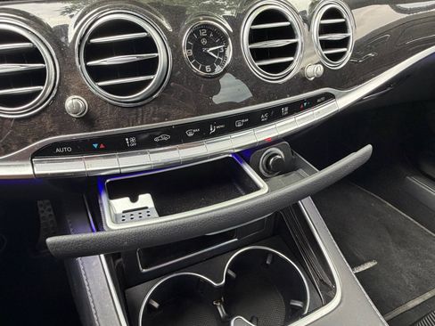 Used 2019 Mercedes-Benz S 560 4MATIC Sedan image 16