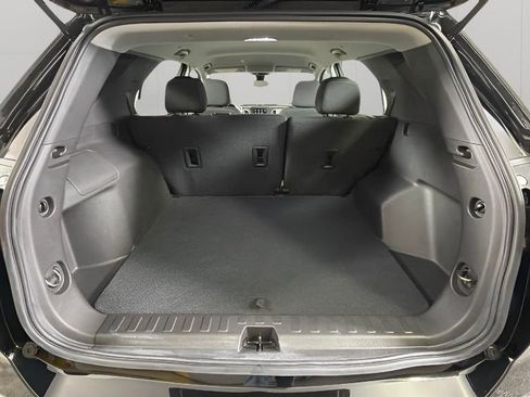 Used 2024 Chevrolet Equinox LS FWD image 27