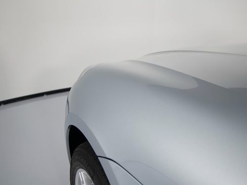 Certified 2025 Porsche Macan AWD/4WD image 38