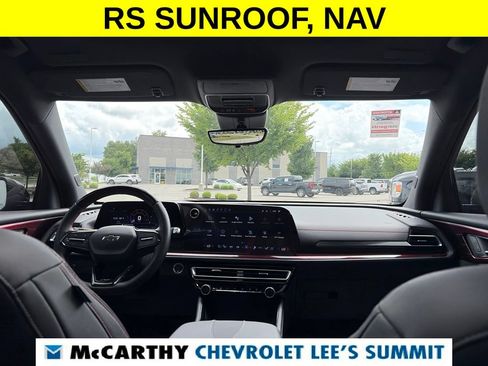 Used 2024 Chevrolet Traverse RS FWD image 40