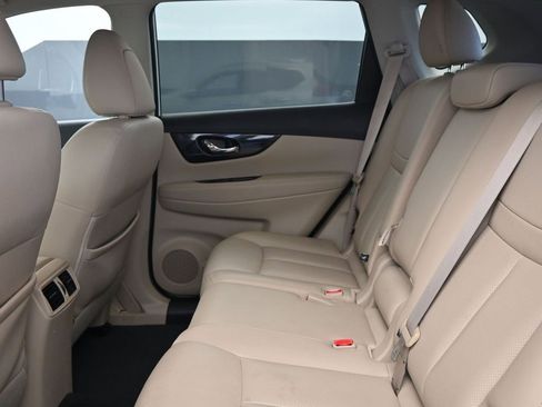 Used 2017 Nissan Rogue SL w/ SL Premium Package image 20