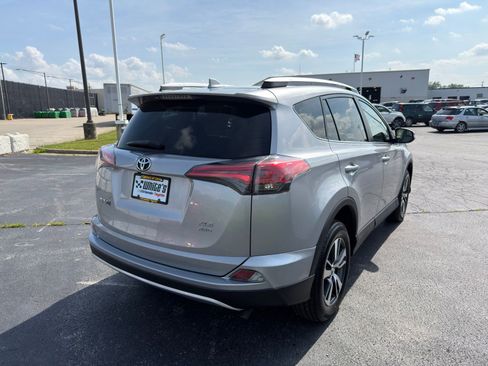 Used 2016 Toyota RAV4 XLE AWD/4WD image 6
