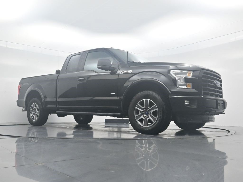 Used 2017 Ford F150 XLT w/ Equipment Group 302A Luxury AWD/4WD image 30