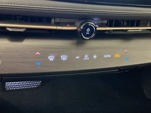 Used 2024 Nissan Ariya AWD image 24