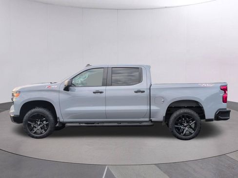 Used 2025 Chevrolet Silverado 1500 Custom Trail Boss AWD/4WD image 2