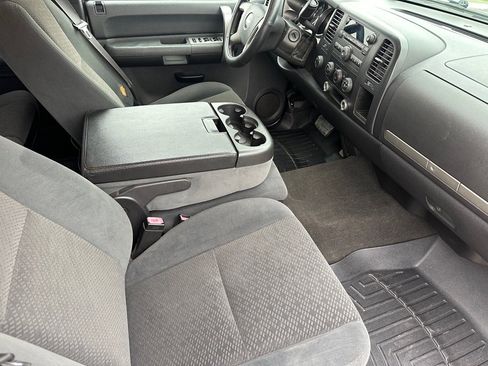 Used 2007 Chevrolet Silverado 1500 LT w/ Towing Package image 11