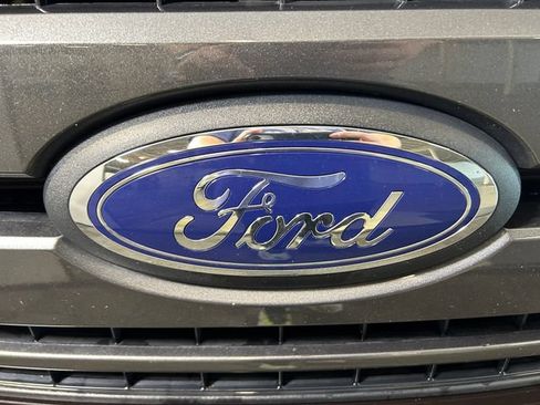 Used 2020 Ford F150 XLT w/ Equipment Group 302A Luxury AWD/4WD image 10