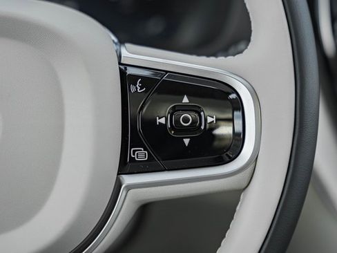 New 2026 Volvo XC60 B5 Ultra w/ Protection Package Premier image 28