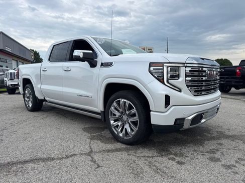Used 2023 GMC Sierra 1500 Denali AWD/4WD image 8