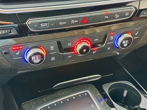 Used 2019 Audi Q7 3.0T Premium Plus w/ Premium Plus Package image 20