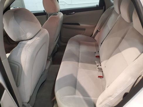 Used 2011 Chevrolet Impala LT image 27
