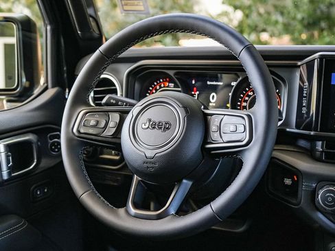 New 2026 Jeep Gladiator Sport image 14