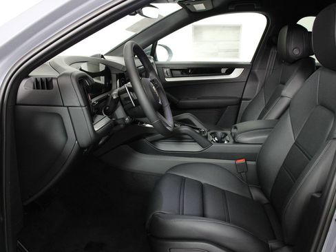 New 2026 Porsche Cayenne Coupe image 5