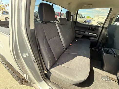 Used 2021 Toyota Tacoma SR5 w/ Trail Edition AWD/4WD image 38