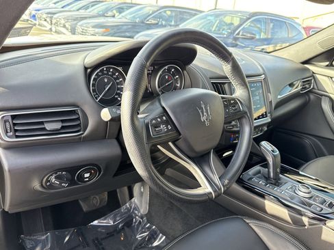 Used 2022 Maserati Levante GT image 16