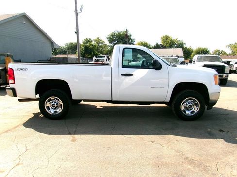 Used 2011 GMC Sierra 2500 W/T image 6