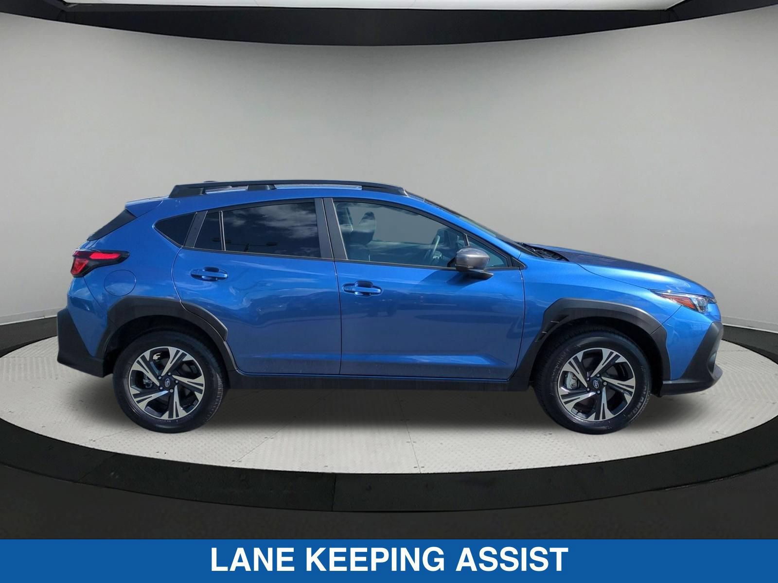 Certified 2025 Subaru Crosstrek 2.5i Premium AWD/4WD image 2