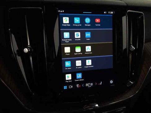 Certified 2023 Volvo XC60 B5 Plus w/ Climate Package image 26