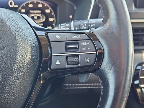 Certified 2023 Honda Pilot Elite image 30