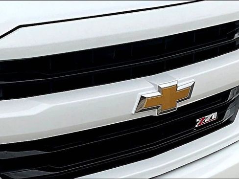 Used 2017 Chevrolet Silverado 1500 LT w/ All Star Edition image 29