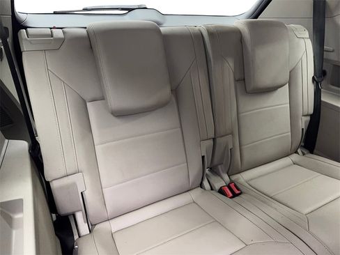 Used 2023 Volkswagen Atlas SE w/ Panoramic Sunroof Package image 41