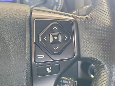 Used 2019 Toyota Tacoma TRD Off-Road AWD/4WD image 21