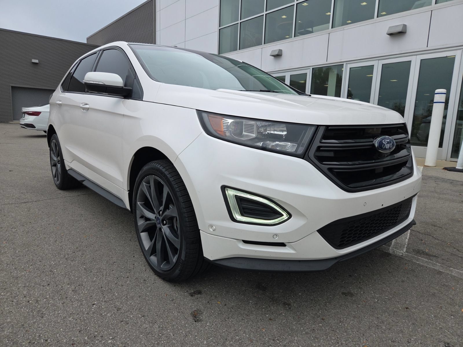 Used 2017 Ford Edge Sport w/ Equipment Group 401A AWD/4WD image 30