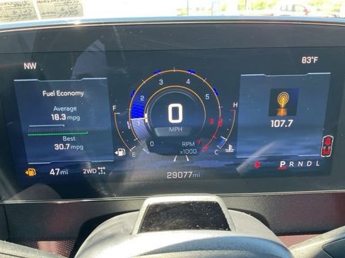 Used 2025 Chevrolet Traverse Z71 w/ Enhanced Driving Package AWD/4WD image 4