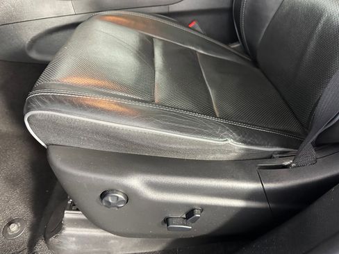 Used 2020 Jeep Grand Cherokee Overland image 11