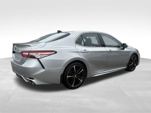 Used 2018 Toyota Camry XSE FWD image 17