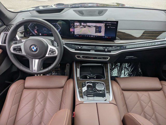 Used 2024 BMW X5 sDrive40i w/ M Sport Package RWD image 17