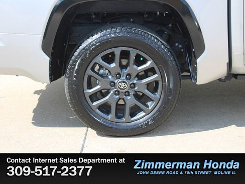 Used 2026 Toyota Tundra Platinum AWD/4WD image 20