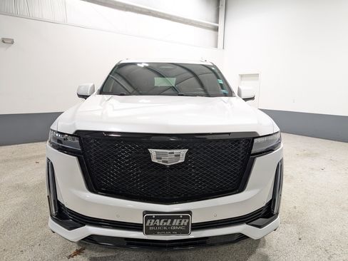 Used 2023 Cadillac Escalade Sport w/ LPO, ONYX Package AWD/4WD image 8