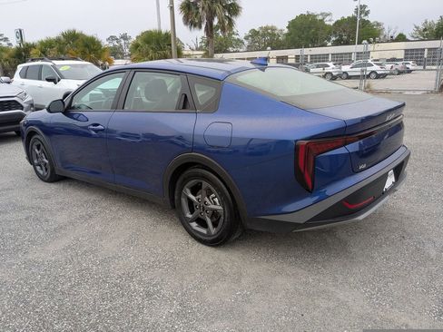 Used 2025 Kia K4 FWD image 6
